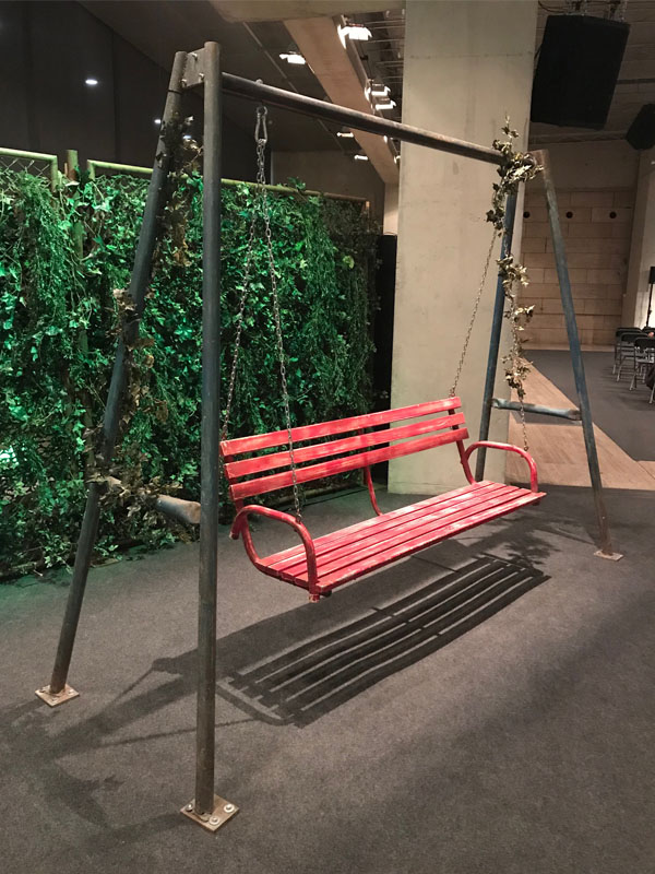 banco columpio jardin madera hierro (90eu.) 1u